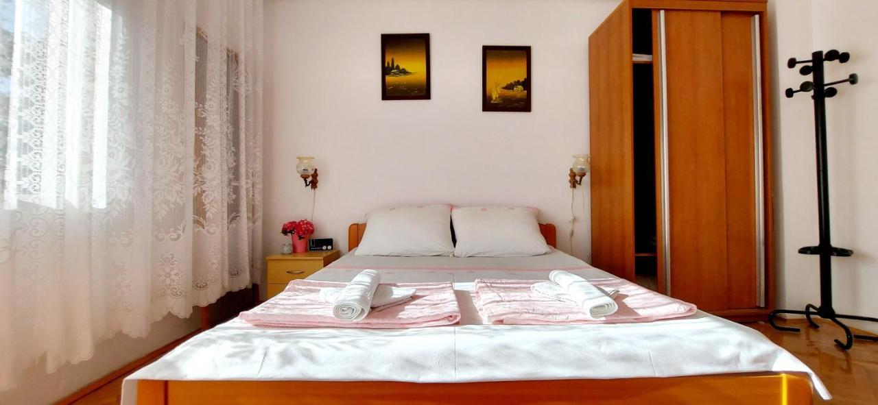 Dobrinj Apartment Luka מראה חיצוני תמונה
